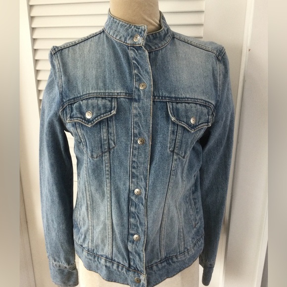 One-of-a-Kind Upcycled Denim Jacket Vincent Van Gogh - Picture 5 of 8
